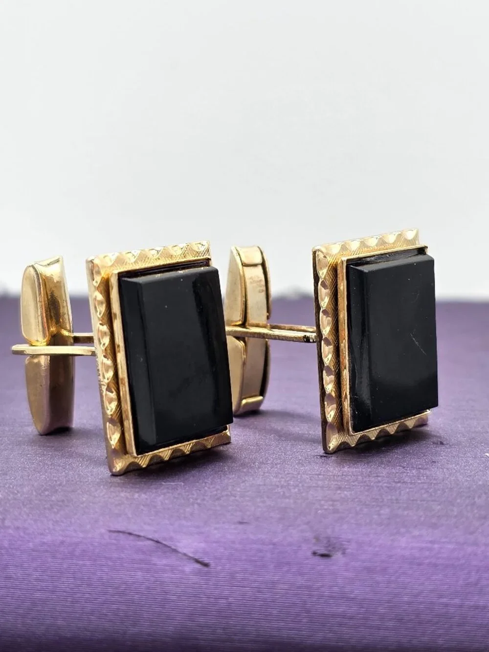 VTG Gold Finish Postage Stamp Rectangle Black MCM Mid Century Modern Cuff Links